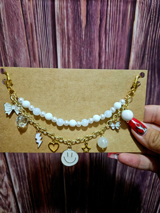 Car Charm Chain + hanger - white bead chain, smiley (gold)